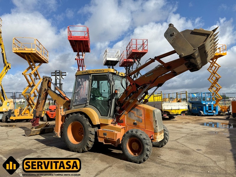 RETROCARGADORA 4x4 AUSA RC3