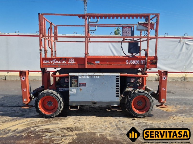 PLATAFORMA ELEVADORA SKYJACK SJ6826RT