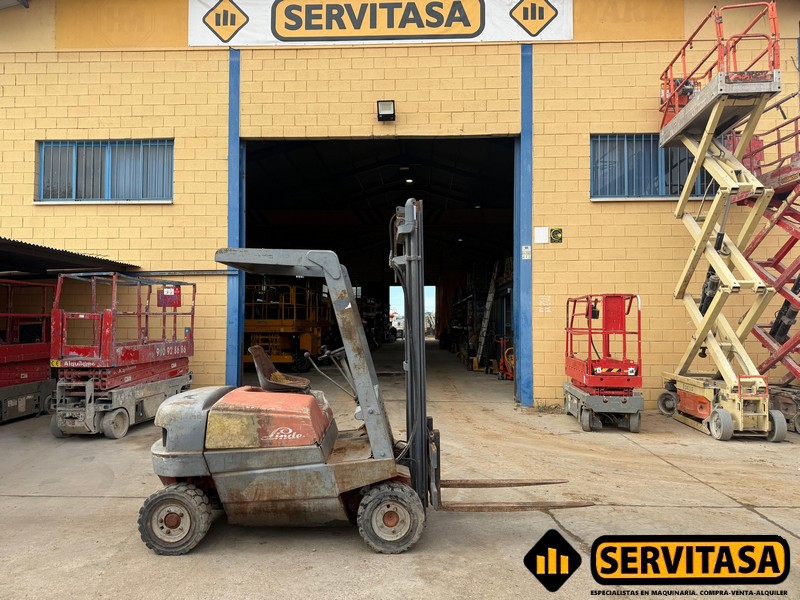 CARRETILLA ELEVADORA LINDE H15D