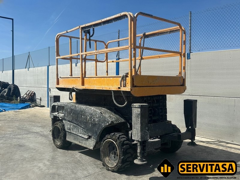 PLATAFORMA ELEVADORA HAULOTTE COMPACT 12 DX