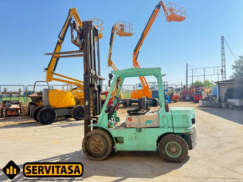 CARRETILLA ELEVADORA MITSUBISHI FD40