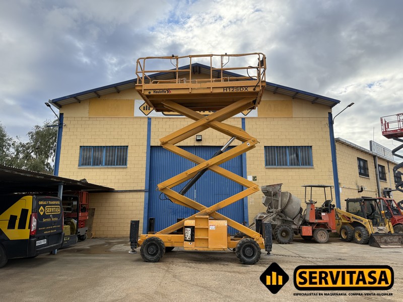 PLATAFORMA ELEVADORA DIÉSEL HAULOTTE H12 SDX