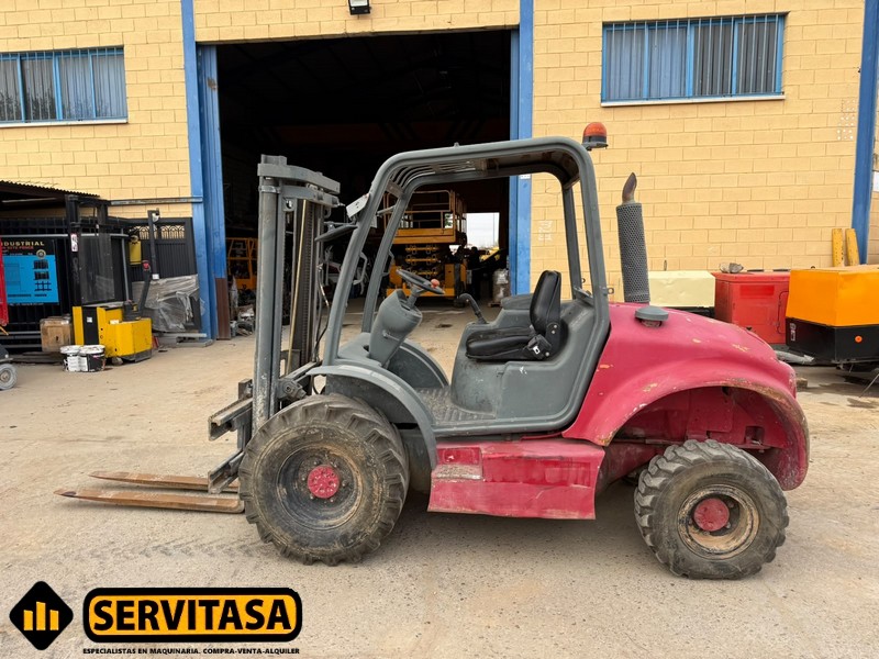 CARRETILLA ELEVADORA AUSA CH200 4x4 MATRICULADA