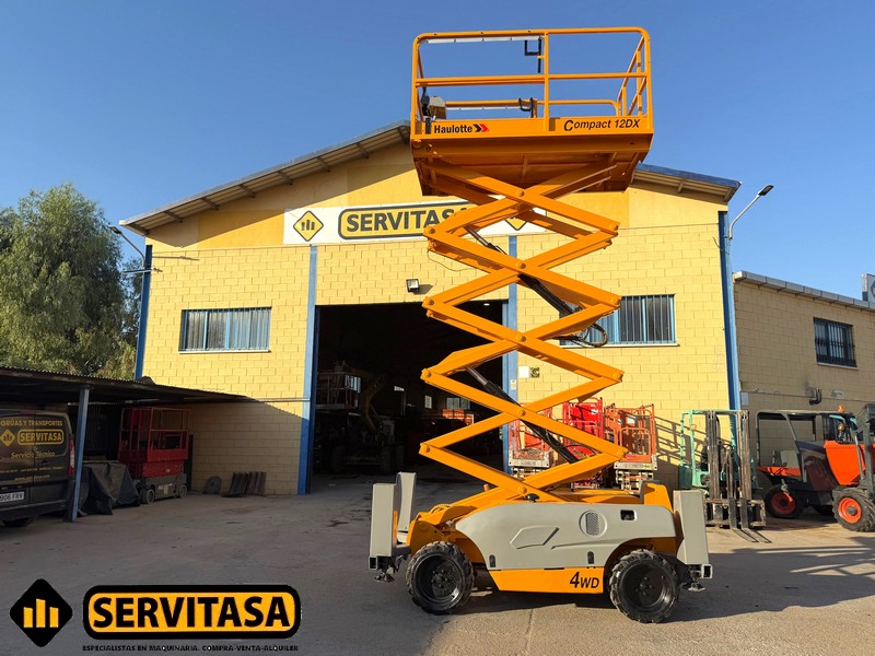 PLATAFORMA ELEVADORA HAULOTTE COMPACT 12 DX